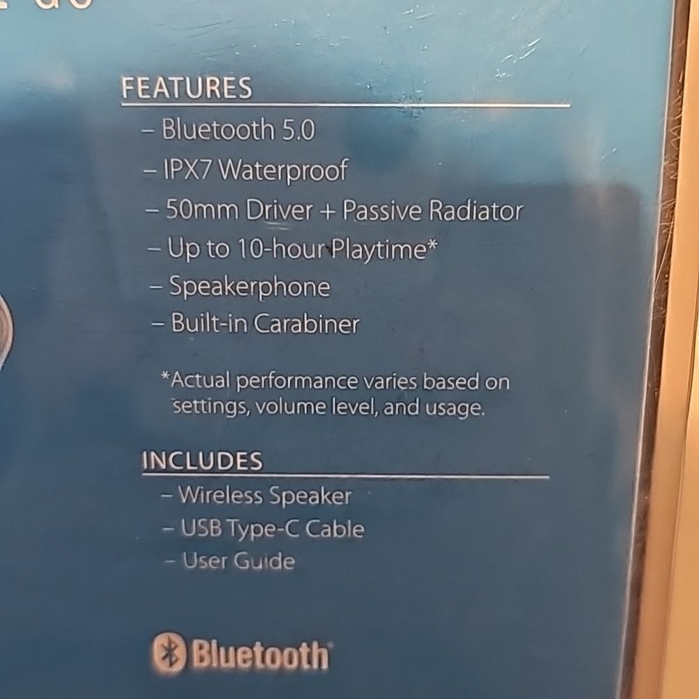 Brookstone compact wireless speaker - Picture 4 of 5